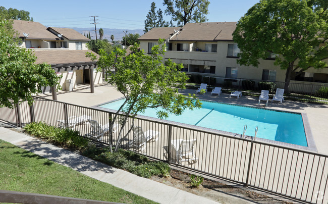 Building Photo - Windcrest Apartments