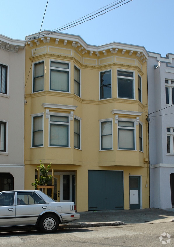 Primary Photo - 2917 Anza St