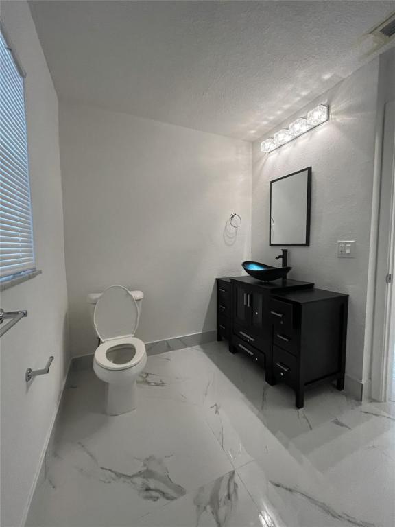 Foto del edificio - 7771 NW 46th St