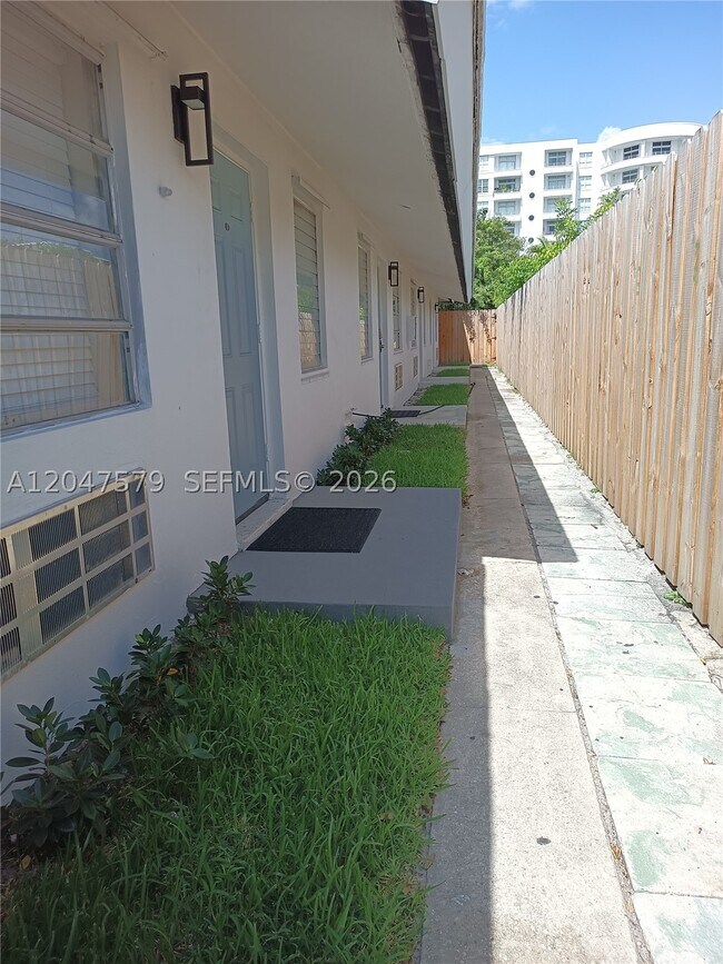 Foto del edificio - 507 SE 18th St