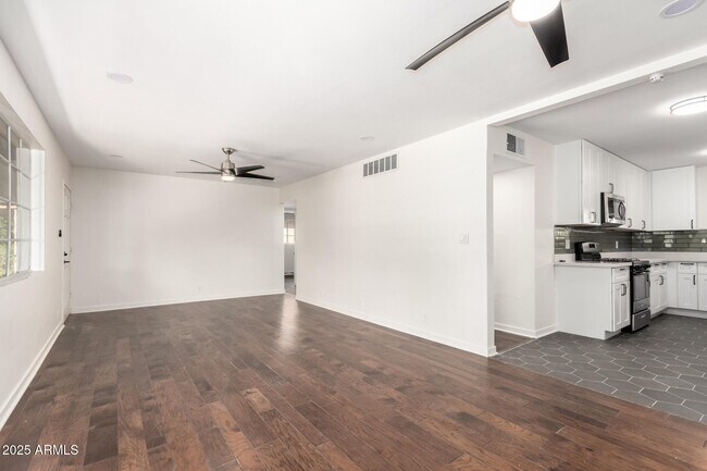 Foto del edificio - 1507 E Cedar St