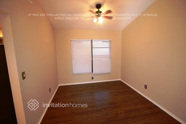 Building Photo - 462 Oak View Terrace
