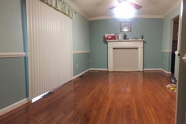 Building Photo - Lovely 3-Bedroom Aberdeen Townhome with Yard