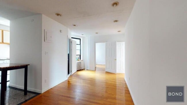 Building Photo - 2 bedroom in Manhattan NY 10003