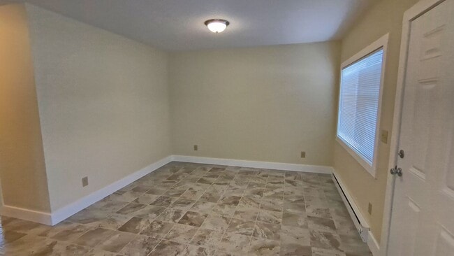 Foto del edificio - 2 bedroom 1 bath single level home