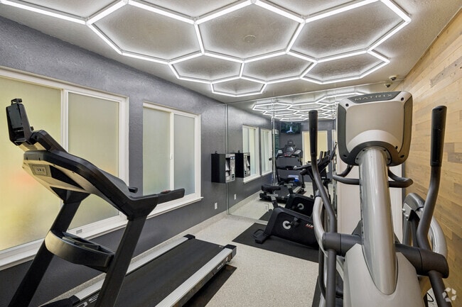 Gimnasio - Greenhaven Oaks Apartments