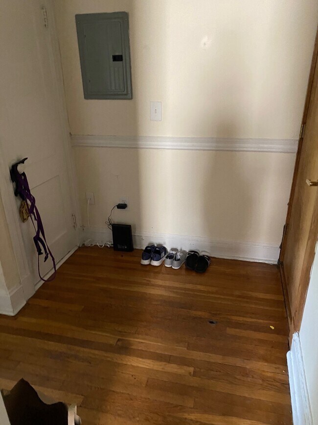 Foto del edificio - 98 New Whitney St