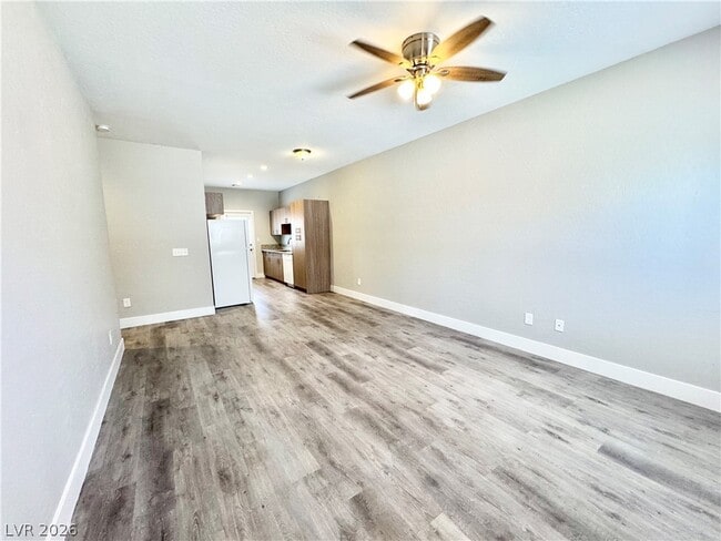 Foto del edificio - 1390 Ogallala St