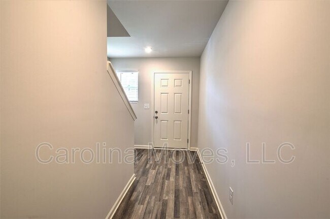 Building Photo - 731 Wayfinder Run