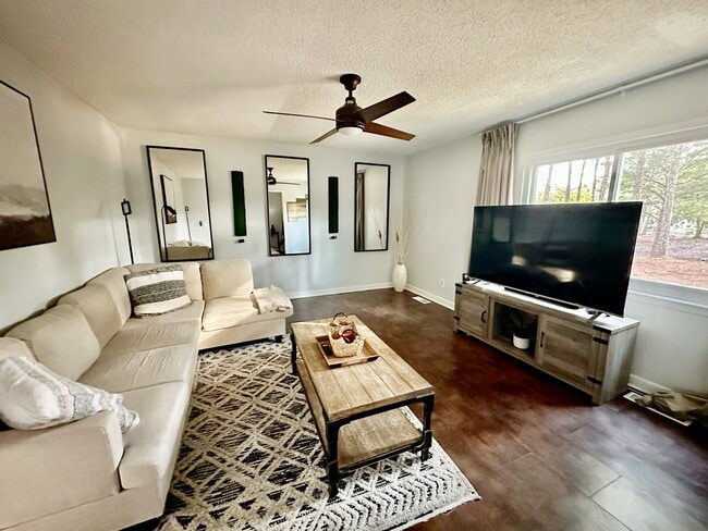 Building Photo - 226 Co Rd 217