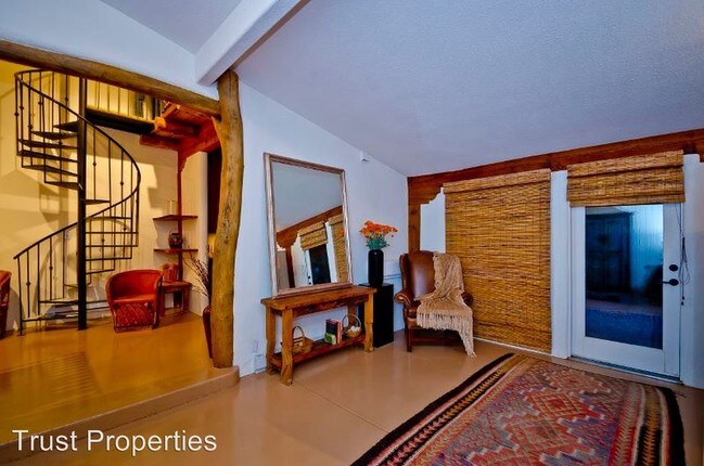Foto del edificio - 7269 Village Dr