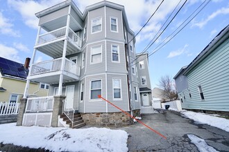 Building Photo - 94 Andover St