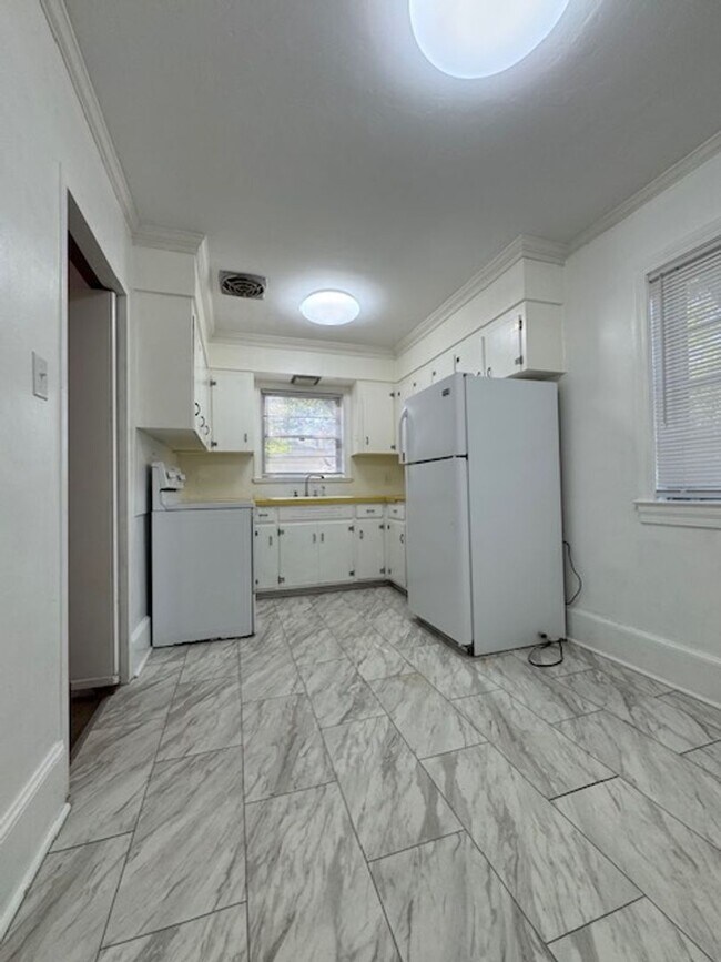Foto del edificio - 1508 E Holly St
