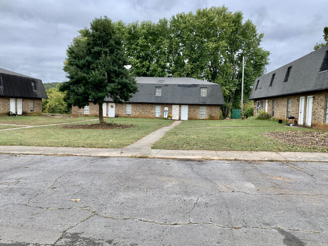 Foto del edificio - FORT PAYNE APARTMENTS