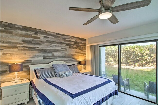 Master Bed - 11000 S Ocean Dr