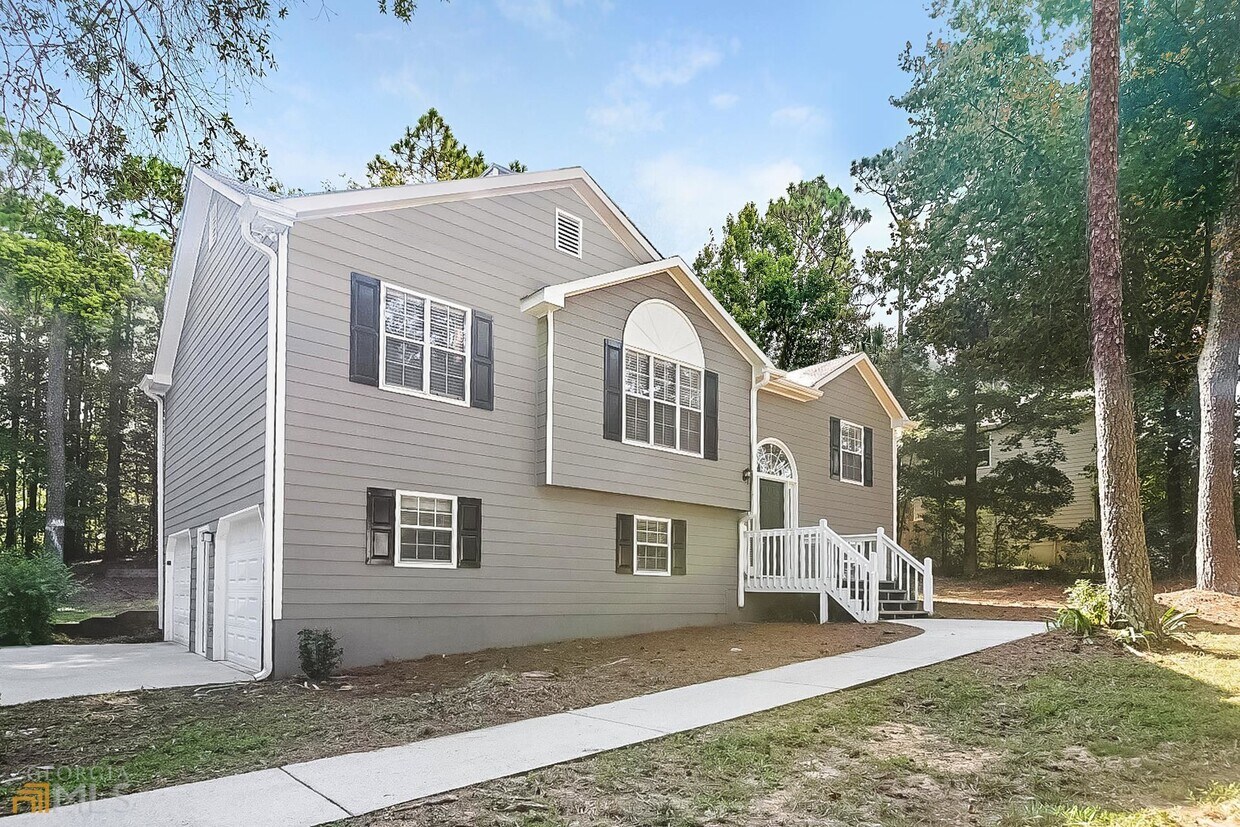 Foto principal - 620 Amberwood Pl