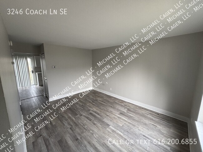 Foto del edificio - 3246 Coach Ln SE