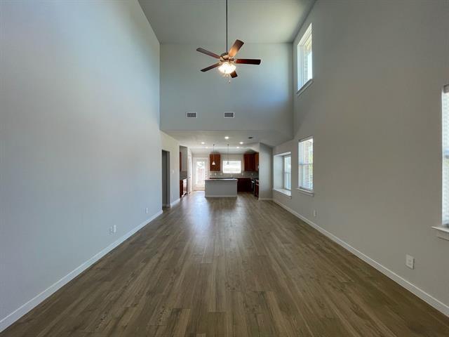 Foto del edificio - 2001 Dove Creek Ln