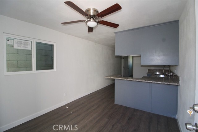 Foto del edificio - 705 N Anaheim Blvd