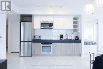 Building Photo - 68-2768 Shuter St