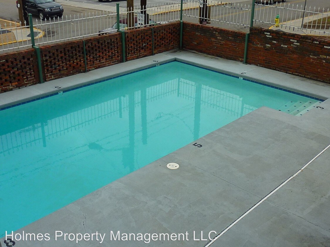 Foto principal - 1 br, 1 bath Room For Rent - 510 14th St #402