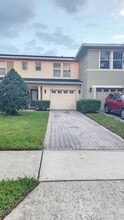 Building Photo - 9810 Tivoli Villa Dr