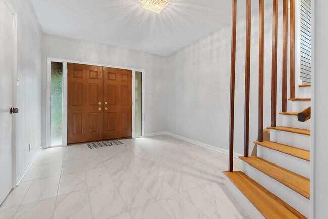 Foto del edificio - Duke Forest Dream Home - Waiting Just For ...