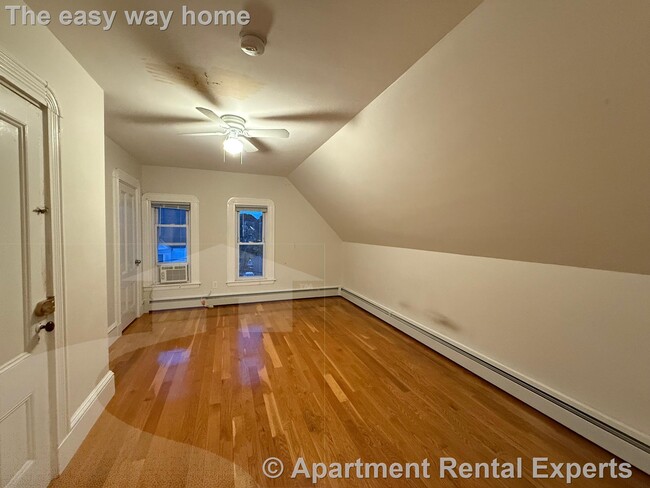 Building Photo - Somerville / Davis Sq 2 Bedroom