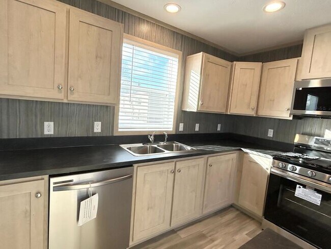 Foto del edificio - 29773 W Deerfield Ct