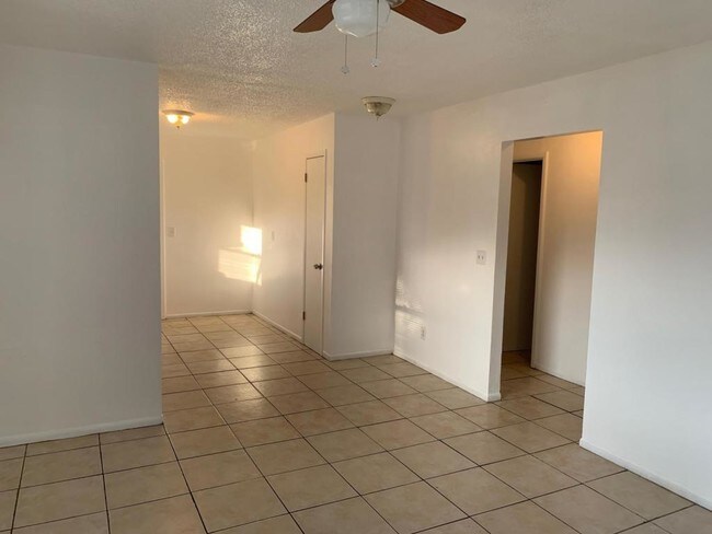 Foto del edificio - 6608 S Faul St Unit A