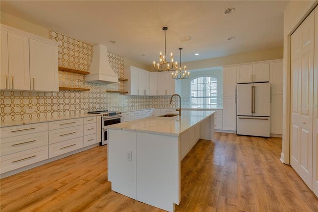 Building Photo - 10070 Bayou Grande