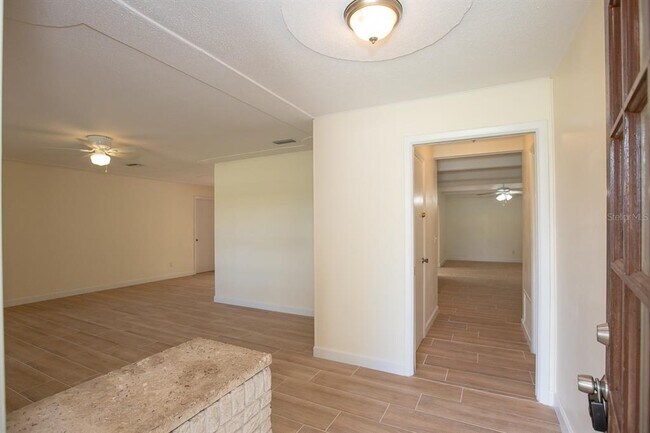 Building Photo - 2242 King Johns Ct