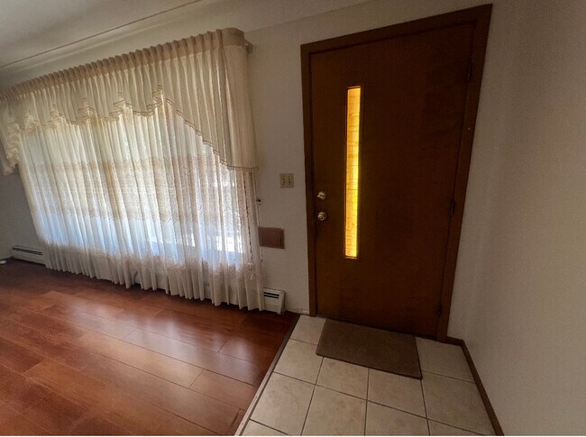 Foto del edificio - 2076 Newcome St