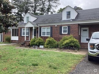 Building Photo - 6413 Glenoak Dr