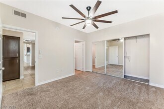 Building Photo - 1830 N Buffalo Dr