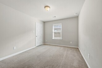 Building Photo - 19010 Whitehaven Bend Ln