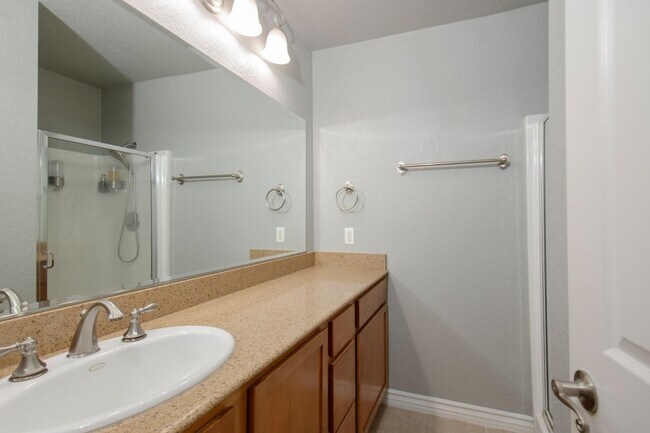 Foto del edificio - 3739 W Bullard Ave