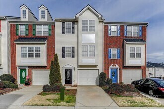 Building Photo - 332 Rock Ridge Ln