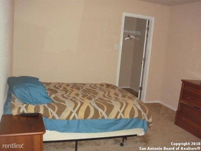 Foto del edificio - 4 br, 2.5 bath House - 415 Ann Dr