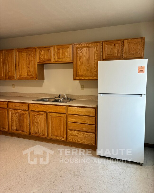 Foto del edificio - 275 N 18th St