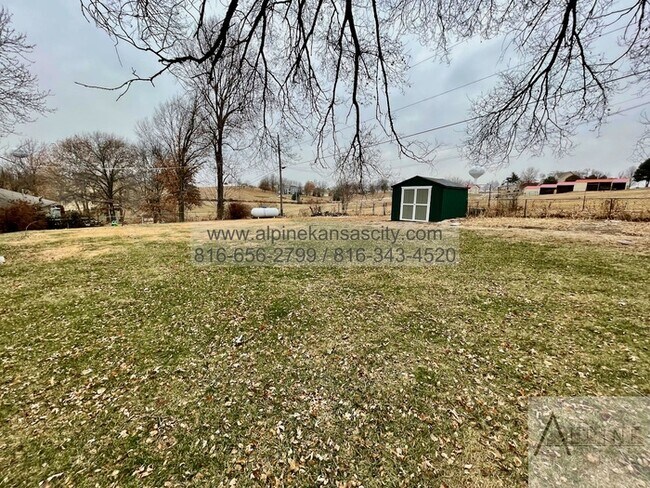 Foto del edificio - Split Level Home in Platte County, Country...