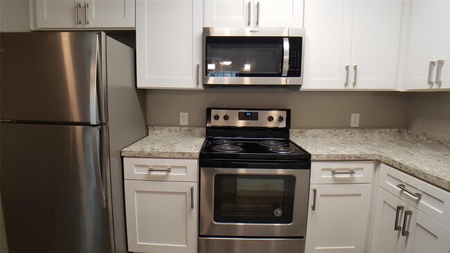 Foto del edificio - 6108 Abrams Rd