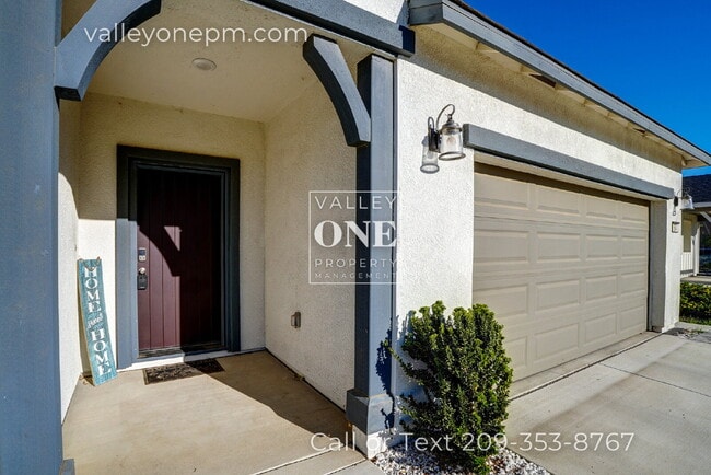 Building Photo - 644 Cheshire Dr