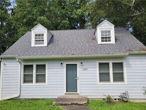 Building Photo - 3748 Clairmont Rd