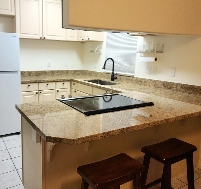 Foto del edificio - 1874 Kaahele Pl