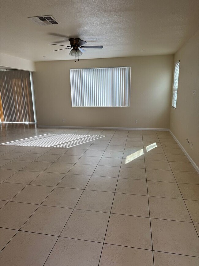 Foto del edificio - ***OPEN HOUSE*** FEBUARAY 22, 2025 10:30-1...