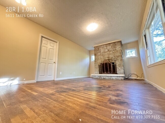 Foto del edificio - 5611 Tates Creek Rd