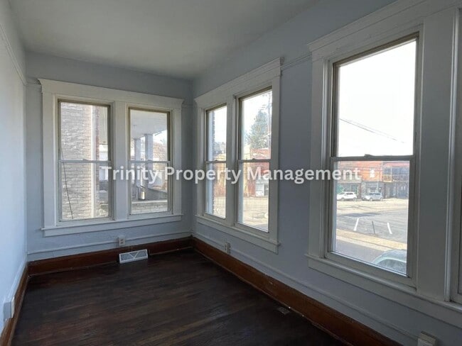 Foto del edificio - 103 Grove Ave