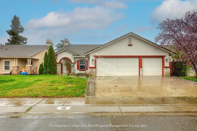 Foto del edificio - 3-bedroom, 2-bathroom single-family home in Wheatland
