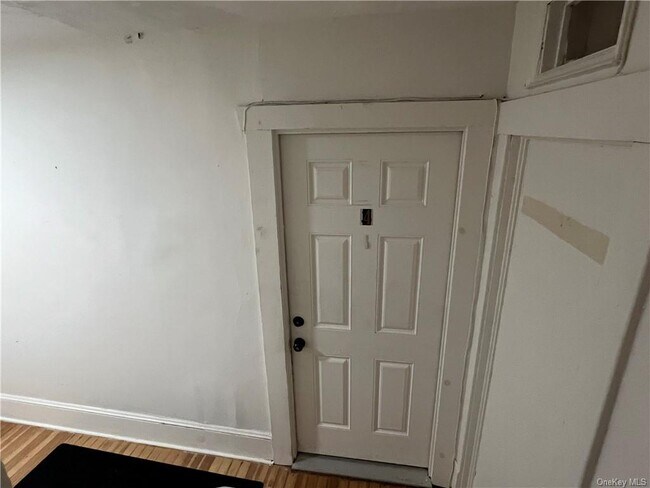 Foto del edificio - 172 Grand St